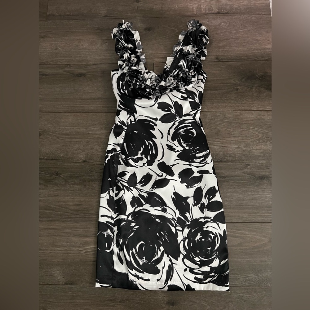 White House Black Market dress. Size 00